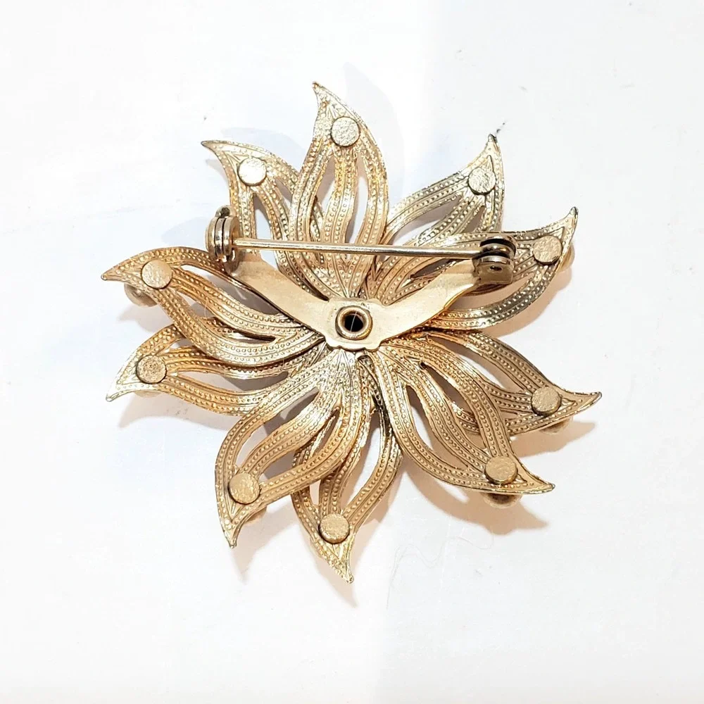 Vintage Textured Gold Tone Metal MCM Floral Starburst Open Work Petal Brooch Pin